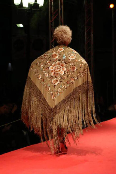 Leonor Viçon - Mantón de Manila - 04