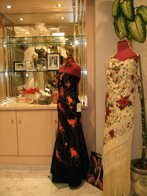 Leonor Viçon - Mantón de Manila