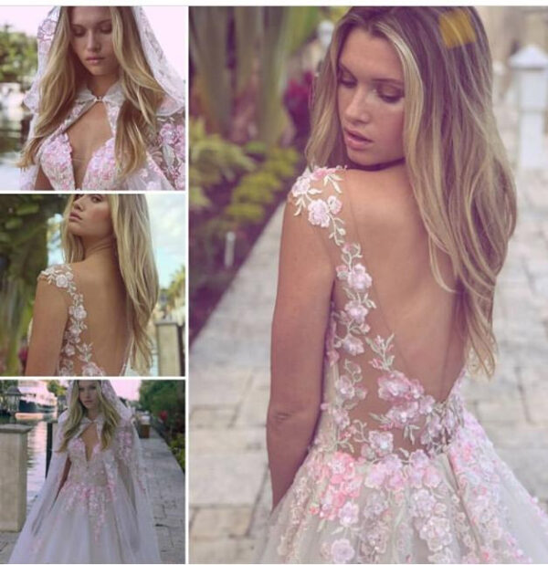 Vestido romántico con capa con espalda abierta bordada con encaje